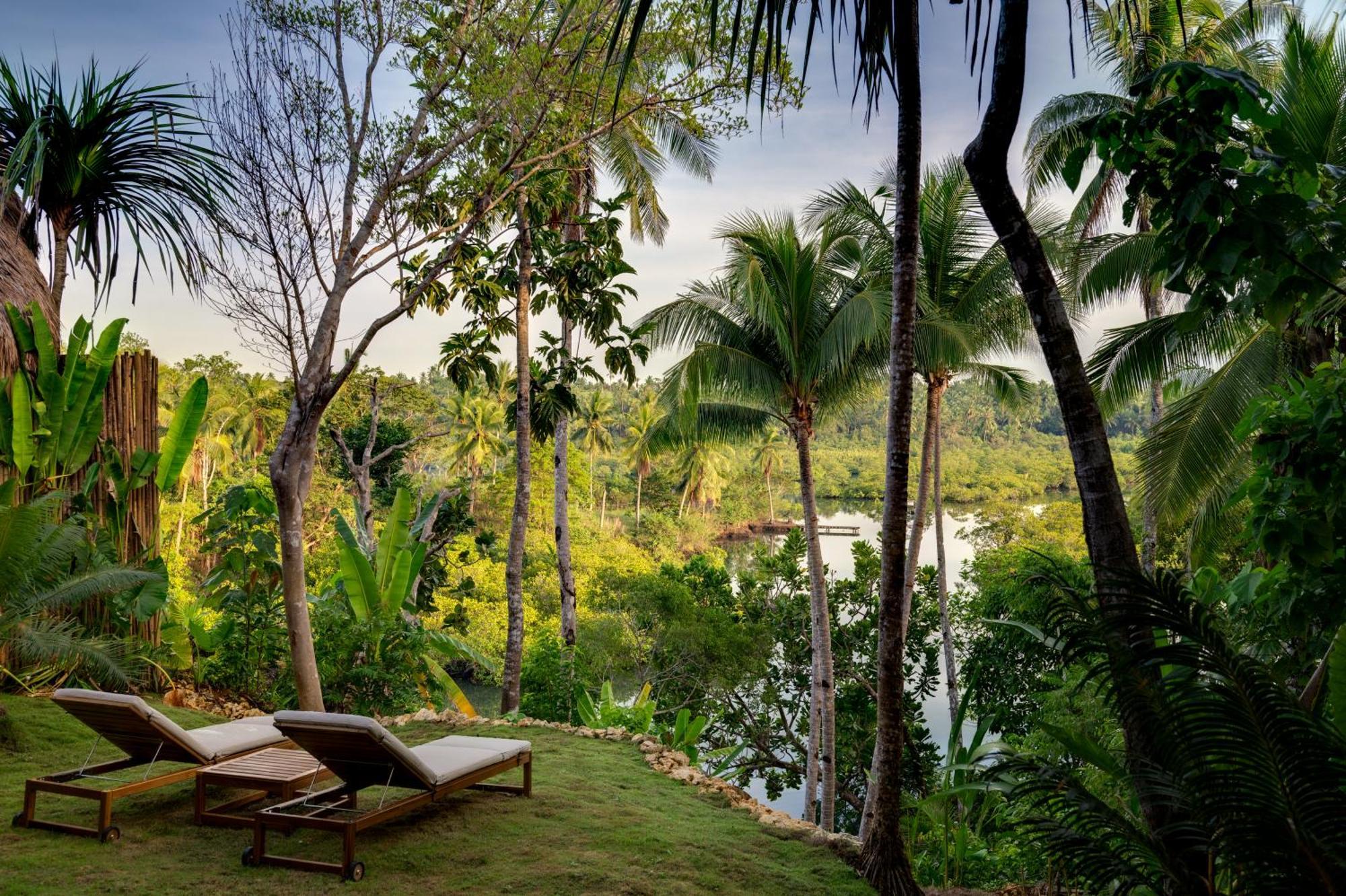 Private Villa With Pool - Kalani River Villas General Luna  Exterior photo